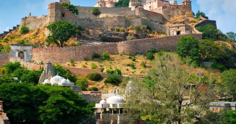 UDAIPUR – KUMBHALGARH TOUR PACKAGE 3 Nights / 4 Days | Rajasthan Heritage & Lake Tour